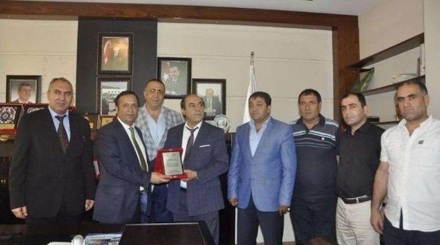 Ağrı Dernekler Federasyonu’ndan Başkan Toltar’a Teşekkür Ziyareti