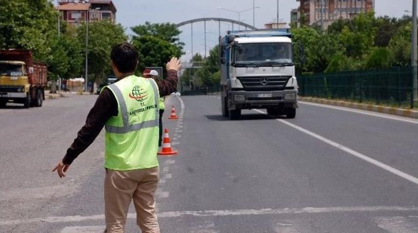 Ulaştırma B&ouml;lge M&uuml;d&uuml;rl&uuml;ğ&uuml; Ekipleri Ağır Tonajlı Ara&ccedil;ları Denetledi
