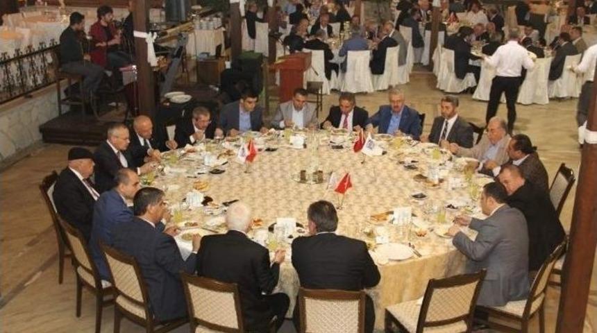 Kardemir İftar Yemeği Verdi