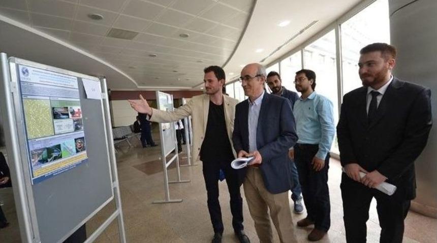 Elektrik-elektronik M&uuml;hendisliği Bitirme &Ccedil;alışmaları Sergilendi