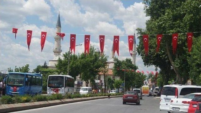 Edirne, Şehidi İçin Türk Bayraklarıyla Donatıldı