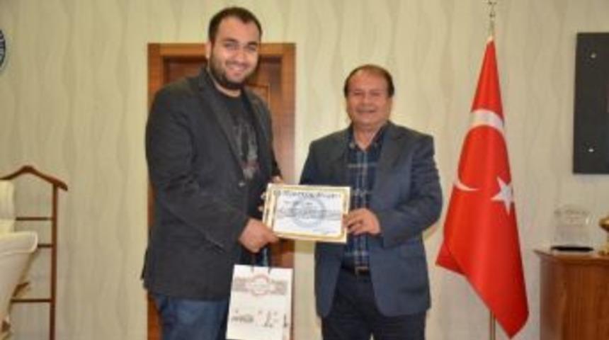 Ske&ccedil; Yarışmasında T&uuml;rkiye Birincisi Oldu