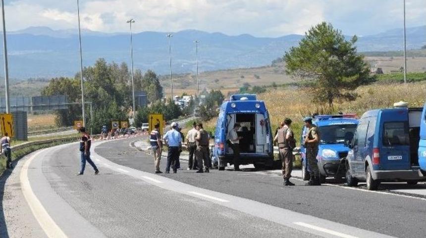 Tem&rsquo;de 2 Adet Canlı Bomba Yeleği Bulundu