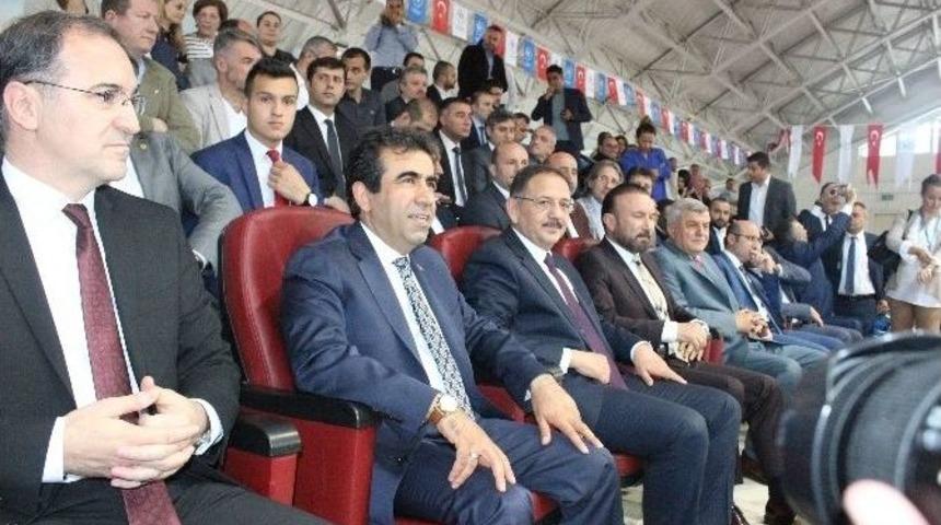 Bakan &Ouml;zhaseki, Bisiklet Dağıtım T&ouml;renine Katıldı