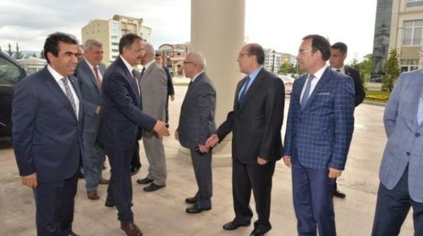 Bakan &Ouml;zhaseki, Kocaeli&rsquo;de Ziyaretlerde Bulundu