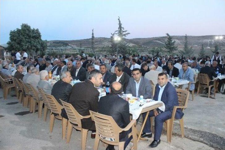 Belediye Başkanı Kara, İftar Yemeği Verdi G1