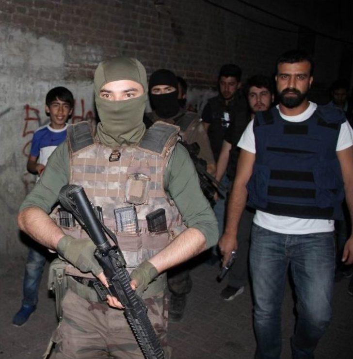 Diyarbakır’da 500 Polisle Dev Huzur Operasyonu Yapıldı G3