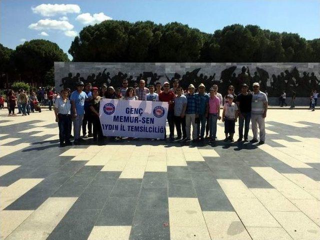 Aydın Genç Memur-sen Ecdadı Ziyaret Etti