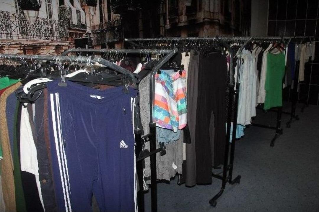 Lisede A&ccedil;ılan "dilek D&uuml;kkanı"nda 300 &Ouml;ğrenci Giydirildi