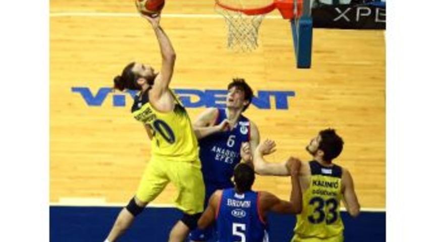 Fenerbah&ccedil;e Şampiyonluk İ&ccedil;in Parkeye &Ccedil;ıkıyor
