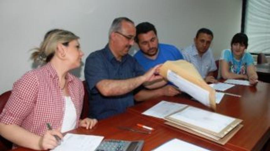 İzmit Belediyesi Ara&ccedil; Lastiği Alacak