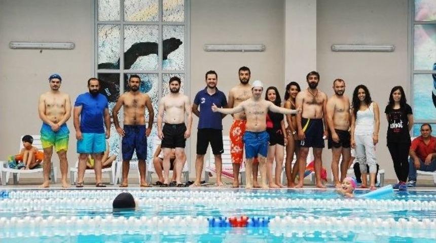 Zihinsel Engellilere &Uuml;cretsiz Y&uuml;zme Dersleri