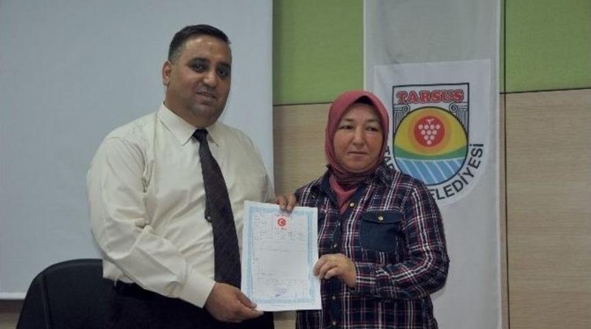 Başkan Can Tapu Dağıttı