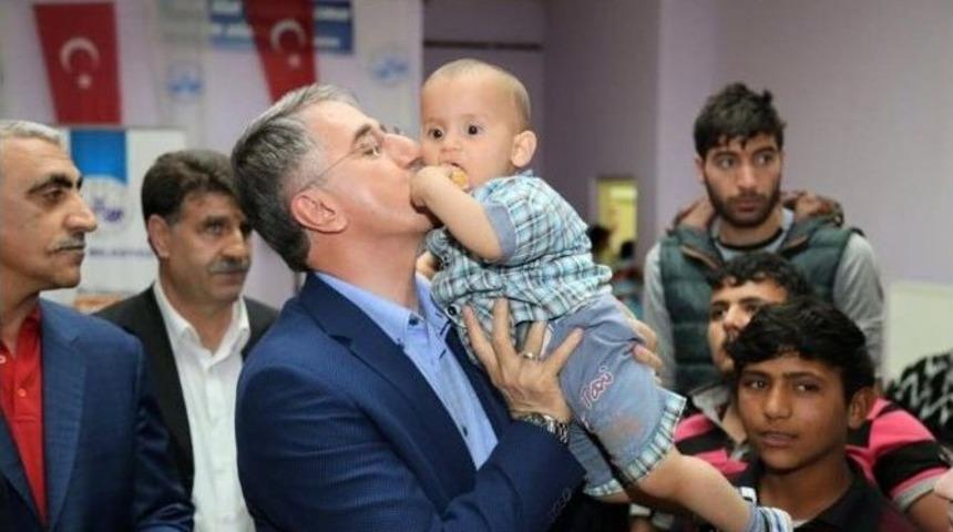 Sığınmacılar İle Mahalleli İftarda Buluştu