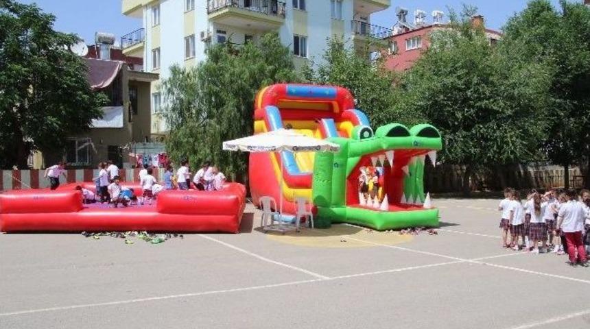 Şişme Oyun Parkları Eğlendiriyor