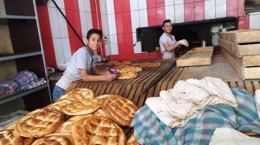 (&ouml;zel Haber) Fırıncıların Sıcaklıkla İmtihanı