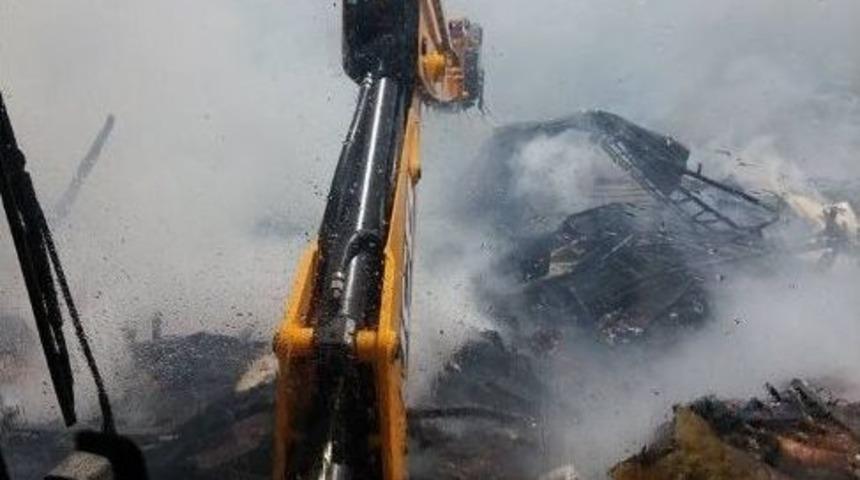 Yalova&rsquo;da Korkutan Yangın