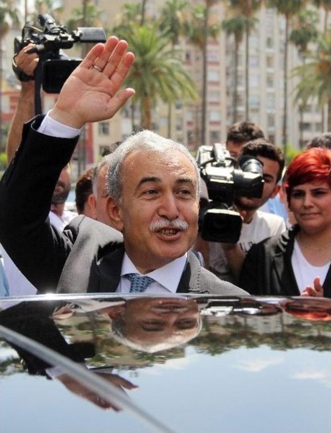 Vali B&uuml;y&uuml;k&rsquo;ten Adanalılara Duygusal Veda