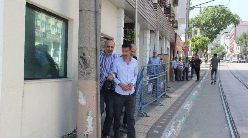 Vergi M&uuml;fettişi Ve &Ouml;ğrenci 2 Kadın Dehşeti Yaşadı