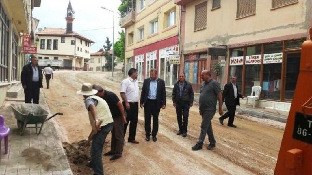 Milletvekili Ahmet Tan, Eskigediz&rsquo;deki Anayol &Ccedil;alışmalarını Yerinde İnceledi
