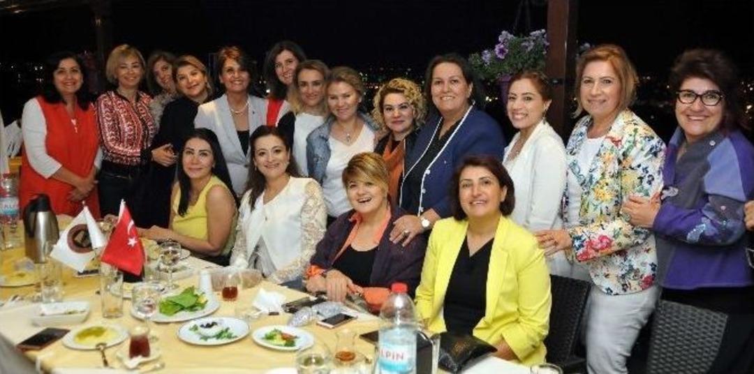 Kadın Girişimciler İftarda Buluştu