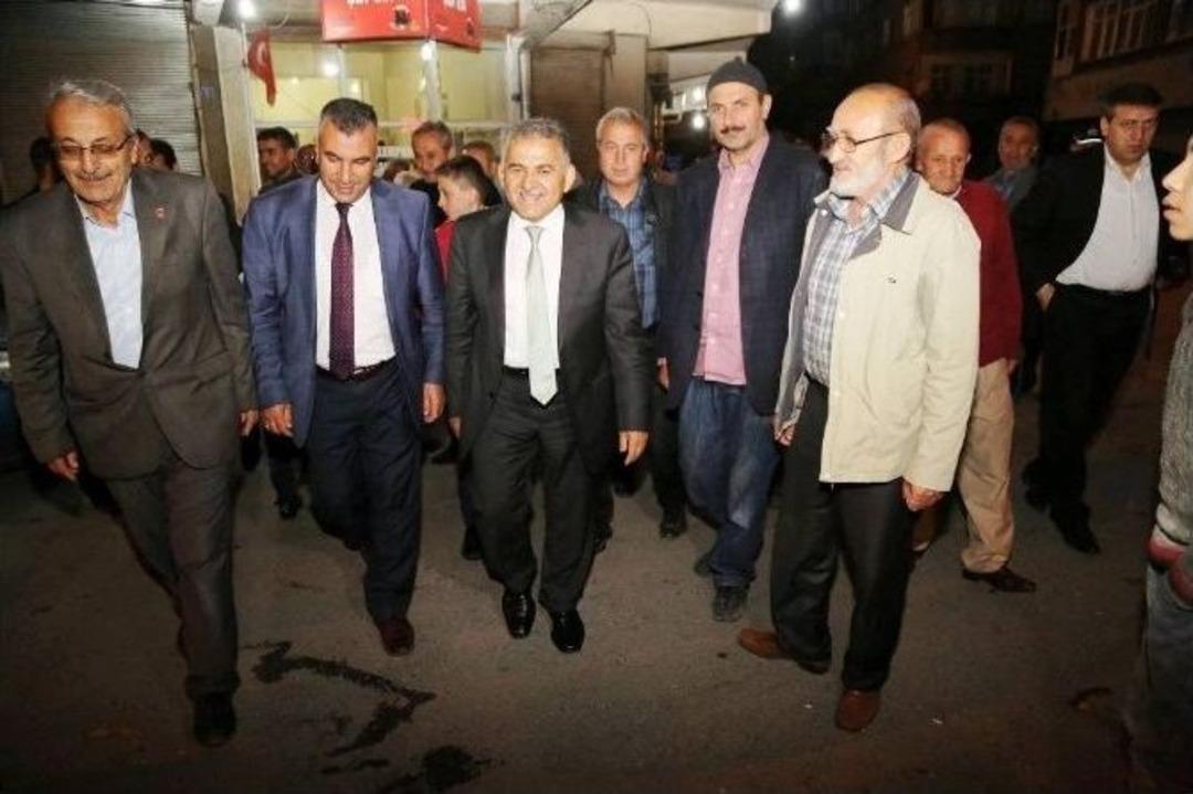 Başkan Memduh B&uuml;y&uuml;kkılı&ccedil; K&uuml;&ccedil;&uuml;k Mustafa Mahalle Halkı İle