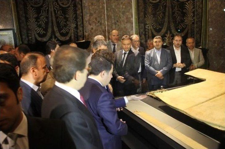 Hırka-i Şerif Ziyarete Açıldı G4