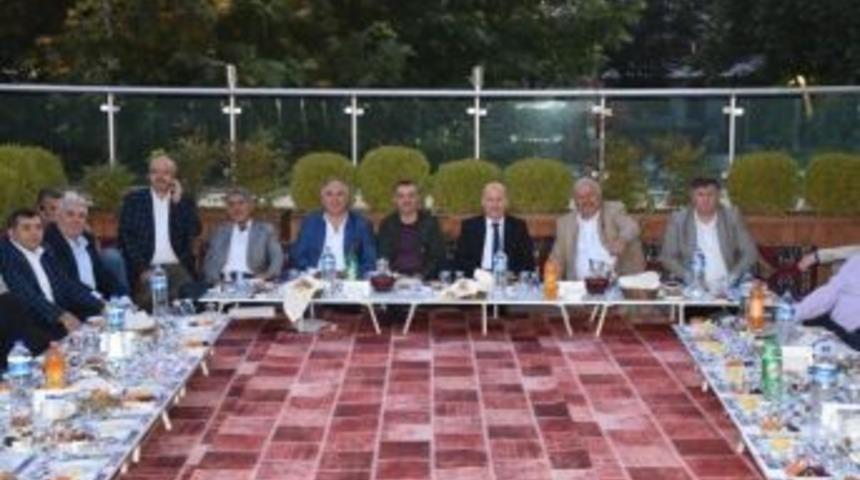 Ak Parti Bursa İl Başkanlığı&rsquo;nda Teşkilat Buluşmaları Başladı