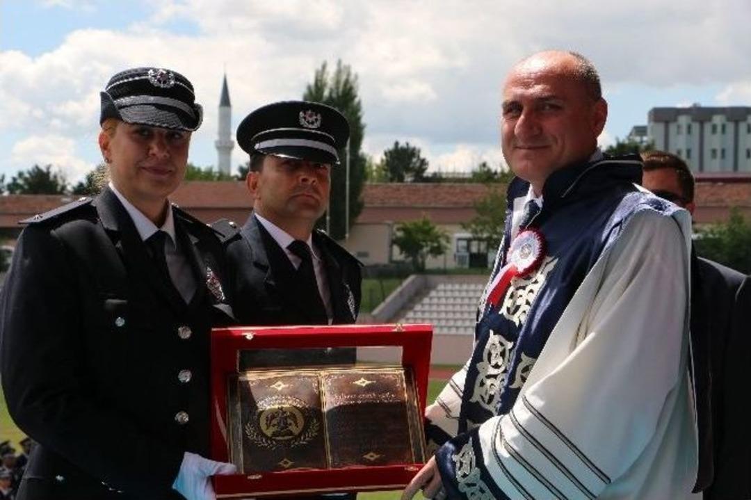 Polis Akademisi Polis Amirleri Eğitimi Merkezi 1. D&ouml;nem Meslek Mensupları Mezun Oldu