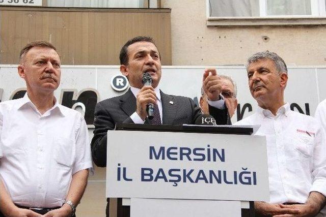 Mersin’de Chp’liler Kılıçdaroğlu’na Yönelik Saldırıyı Protesto Ettiler