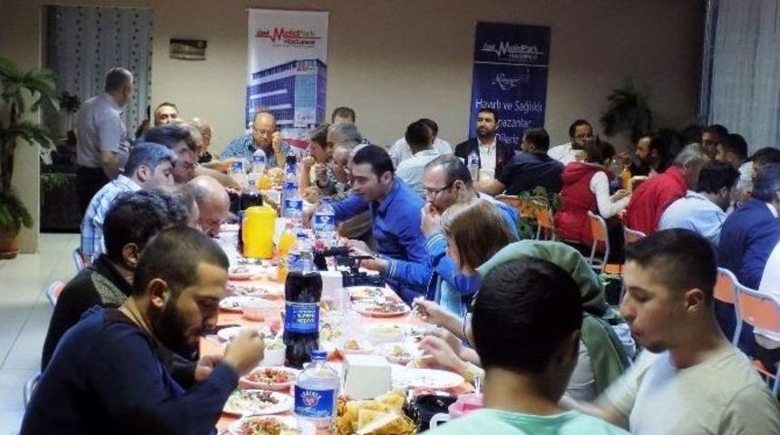 Basın Mensupları Hastane İftarında Bir Araya Geldi