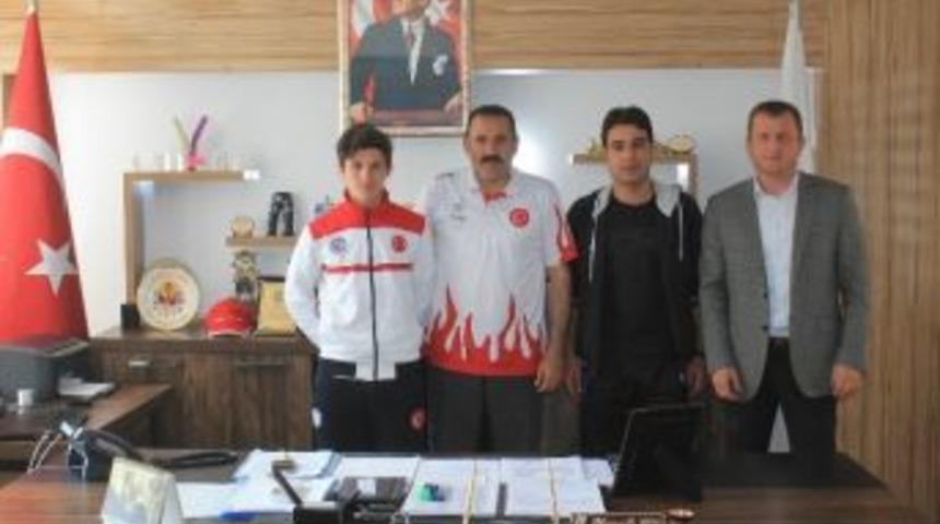 Karamanlı Sporcu Balkan &Uuml;&ccedil;&uuml;nc&uuml;s&uuml; Oldu