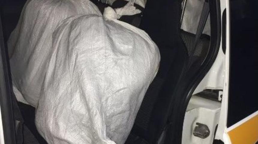 Diyarbakır&rsquo;daki Huzur Operasyonunda Aranan 21 Kişi G&ouml;zaltına Alındı