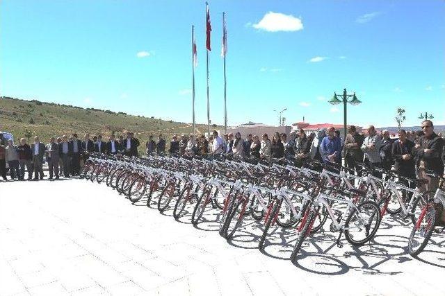 Bozok Üniversitesine Türkiye Halk Sağlığı Kurumu Tarafından 100 Adet Bisiklet Hibe Edildi