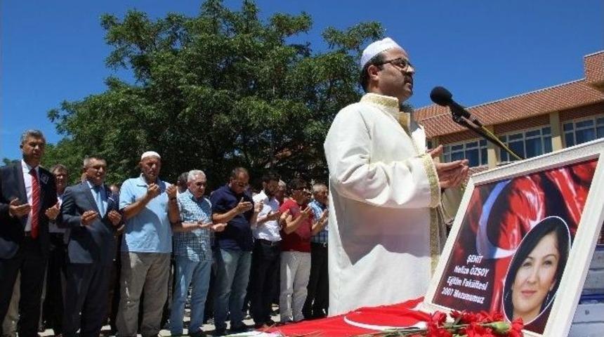 Şehit Polis İ&ccedil;in Mezun Olduğu Okulda Gıyabi Cenaze Namazı Kılındı