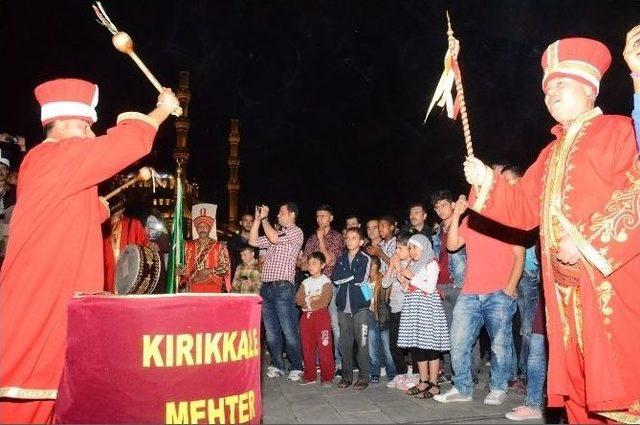 Kırıkkale’de Nur Çeşmesinden Şerbet İkramı