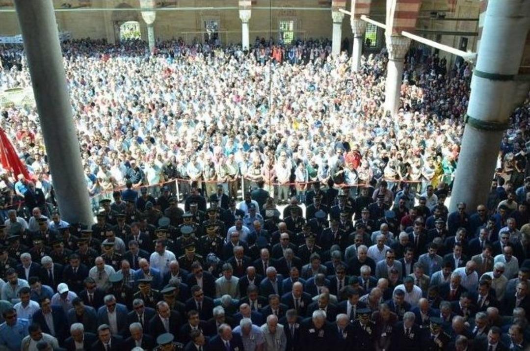 Selimiye Camii&rsquo;nde &rsquo;en Acı&rsquo; İlk