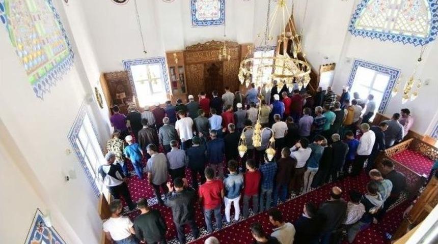 Ahıskalı T&uuml;rkler İlk Cuma Namazlarını Kıldı