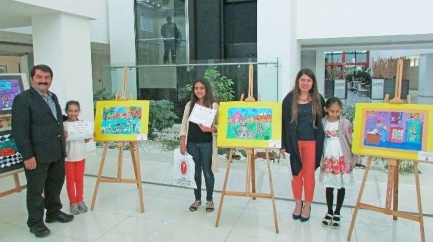 Hayvan Sevgisini Resimle Anlattılar