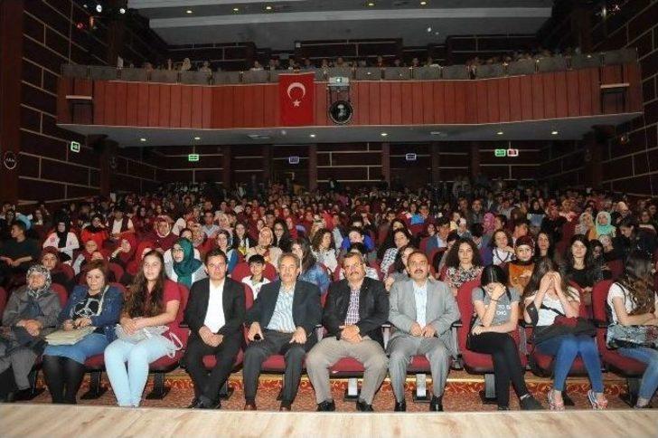 Akşehir’de "bozkır’ın Sırrı Türk Peygamber’ Paneline Yoğun İlgi