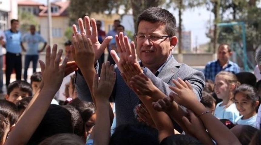 Merkezefendi Belediye Başkanından &Ouml;ğrencilere Tiş&ouml;rt