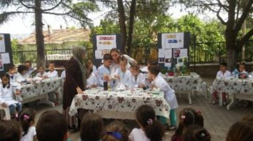Cumhuriyet İlkokulu&rsquo;nda Bilim Şenliği
