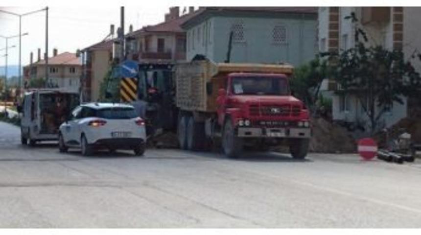 Doğalgaz Borusu Patladı, Mahalleli Panik Yaşadı