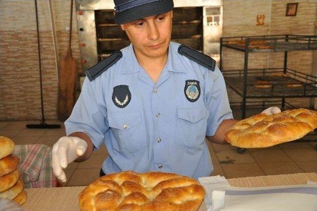 Zabıta Ekiplerinden Ramazan Pidesi Gramajı Denetimi