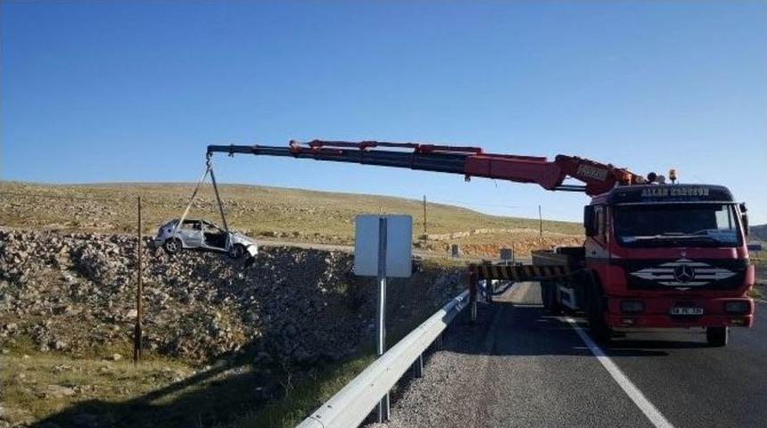 Sivas&rsquo;ta Trafik Kazası: 1 &Ouml;l&uuml;, 3 Yaralı