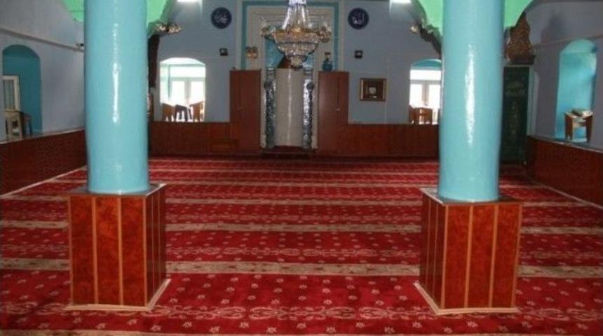 Ardahan Belediyesi Camilerin Temizlik Ve Bakımını Tamamladı