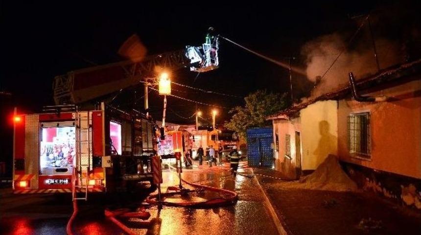 Eskişehir&rsquo;de Ev Yangını
