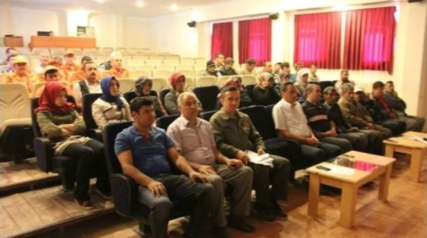 Orman &Ccedil;alışanlarına İş G&uuml;venliği Eğitimi