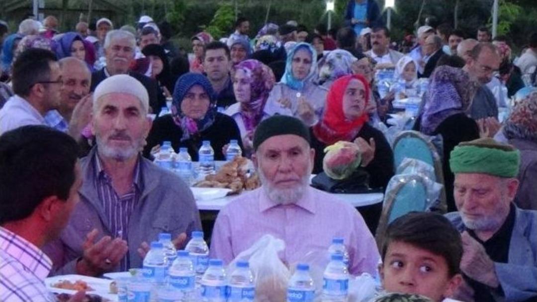 Osmaneli&rsquo;de Geleneksel İftar Yemeği
