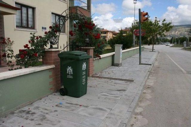 Adnan Menderes Caddesi Yenilendi